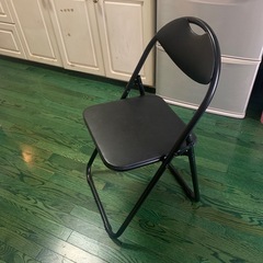 パイプ椅子 黒