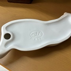 光和陶器/寝そべり猫の画像
