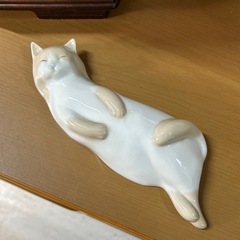 光和陶器/寝そべり猫