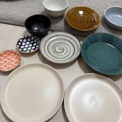 食器セットの画像