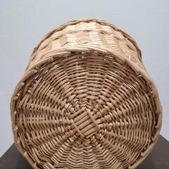 籐のかご、バスケットの画像