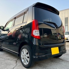 Bluetooth対応ナビ付き☆月々8千円〜分割払い可‼️ 車検2年付き！【名義変更代込み】☆スズキ ワゴンR☆Bluetooth対応ナビ付き☆走行中DVD見れます☆☆ETC付き☆プッシュスタート☆ドライブレコーダー付きのフル装備☆純正アルミ☆事故修復歴無し☆そのまま乗って帰れます！の画像