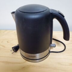 電気ケトル　アイリスオーヤマ