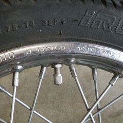 ホンダカブ/ホイール2本/前・後ろ？（確認ください）中古品・現状渡し/タイヤ溝無・J14×16.0　14・16/J14×16.0　14・96　ジャンク品の画像