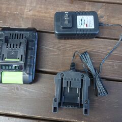 （値下げしました）充電式耕運機　耕す造　㈱アルミス製の画像