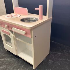 伊勢崎店 【現状品】gi4-5 core コア お店屋さんにもなるままごとキッチン ピンク 木製 ごっこ遊び 知育玩具 リバーシブル２way仕様 ※扉キズありの画像