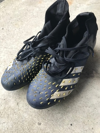 ★早物勝ち★adidasスパイクシューズ【PREDATDR】