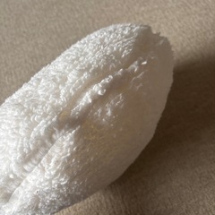 白のふわふわクッションの画像