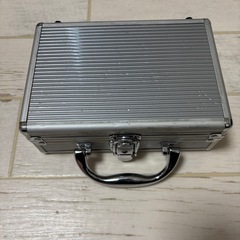 アルミ製ケースの画像