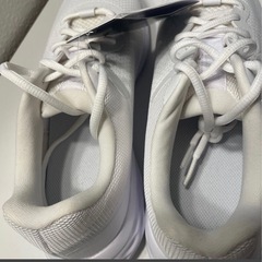 新品未使用ナイキ NIKE ランニングシューズ スニーカー/レボリューション 6NNホワイト／ホワイト27.5センチの画像