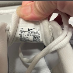 新品未使用ナイキ NIKE ランニングシューズ スニーカー/レボリューション 6NNホワイト／ホワイト27.5センチの画像