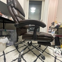 フットレスト付き 
オフィスチェア ゲーミングチェア の画像