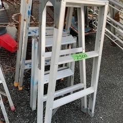 脚立色々（小）の画像