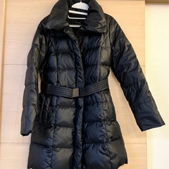 美品　ベルト付き　ダウンジャケット サイズ40　ブランド　毛皮　タヌキ使用の画像