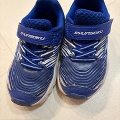 スニーカー　16cm 瞬足　の画像