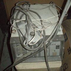 溶接機　ＹＣ－300ＷＸ2　先日まで使用の画像