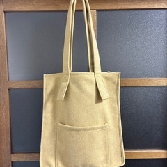 フェイクウールの肩掛けトートバッグの画像