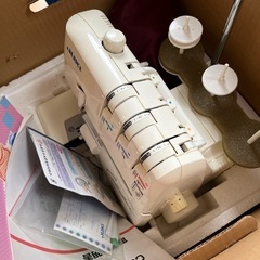 JUKI製ロックミシン