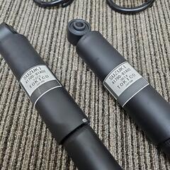 ジムニーJB23コイルスプリングとショック2本の画像