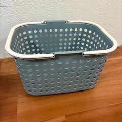 洗濯カゴ
