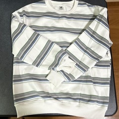 新品未使用　トレーナー