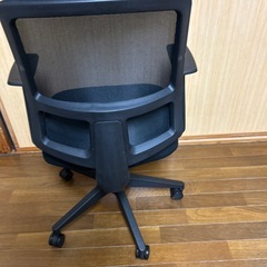 【取引者決定】高さ調整出来る回転イスの画像