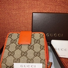 GUCCI 二つ折り財布　