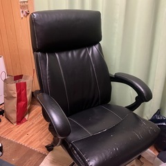 オフィスチェア　椅子