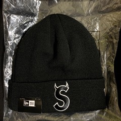 Supreme New Era S Logo Beanie　つの...