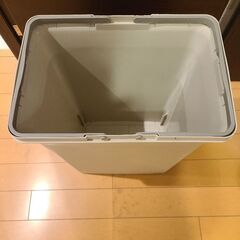 差し上げます■スーツ上下(黒色)　サイズM　175-180cm■美品の画像