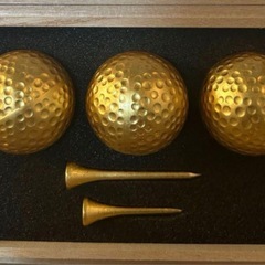 金箔ゴルフボール&ティーセット　(トリプル)