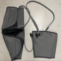 🦶Acrivo レッグケア｜太もも〜足先まで360°集中エアマッサージ（グレー）の画像