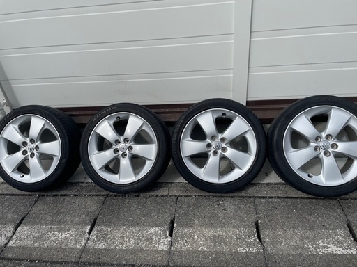 プリウスSツーリング　ホイール　17インチ