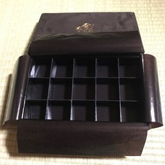 GODIVA 空箱　スウェード調の画像