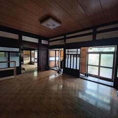 ●20年住んだら家あげます●土地400坪!!●滑川市山側・東福寺、開エリア●古民家●敷金礼金0円●民泊や旅館、カフェゃ事務所、アトリエや寮にも●居室9部屋以上●自由にリノベ可能●眺望良好●富山平野一望●静かな田舎暮らし●利便性良好●RENT●売買も交渉可能● - 不動産売買（マンション/一戸建て）