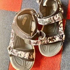 Skechers Light サンダル　22センチ
