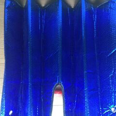 三角灯、非常用発煙筒、バッテリーチャージ用ケーブル、日除けアルミ　まとめての画像