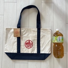 Trader Joe's エコバッグの画像