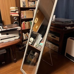 【受付終了です】スタンドミラー（木製フレーム）の画像