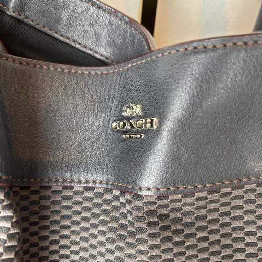COACH エクスプローテッド トート ショルダー ロゴ金具 c206