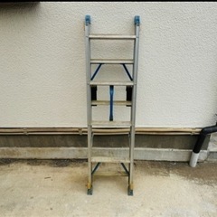 ハシゴ　脚立
