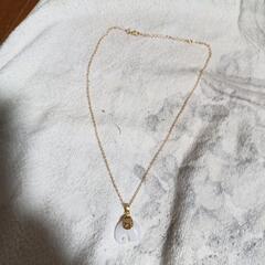 ▼▼j→→→m43-5/翡翠像モチーフペンダントネックレス　ホワイトの画像