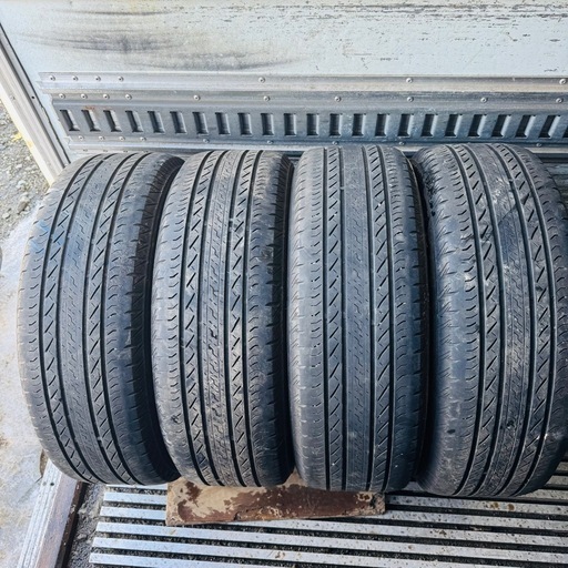 バリ山　BRIDGESTONE ブリヂストン　ブリジストン　DUELER H/L 225/60R18 夏タイヤ　2022〜2023年製　18インチ