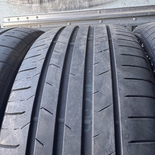 バリ山　TOYO PROXES SPORT 235/50R17 夏タイヤ　2022年製　17インチ