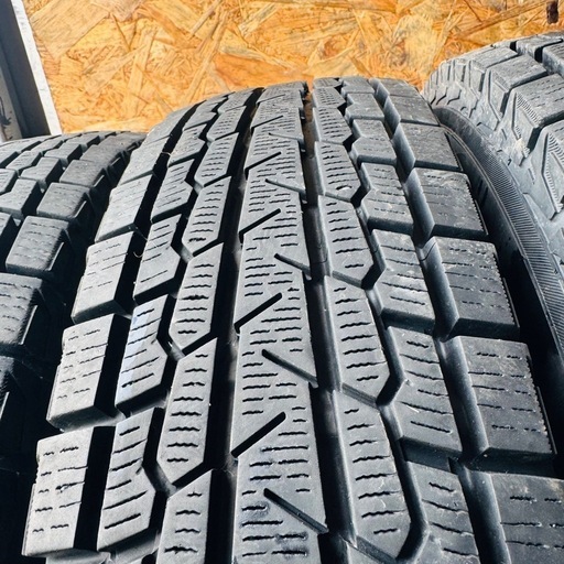 バリ山　YOKOHAMA ヨコハマ　G075 185/85R16 LT スタッドレス　タイヤ　2018年製　16インチ