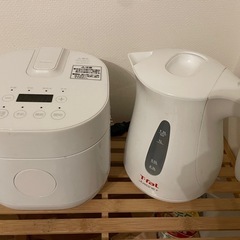 電気ポットの画像
