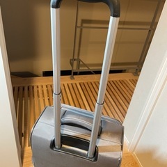 【美品】機内持ち込みスーツケースの画像
