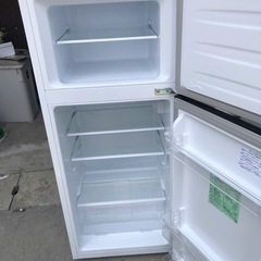 NO B65 🌈福岡市内配送設置無料✨🌈ハイセンス 120L 2ドアノンフロン冷蔵庫 オリジナル ホワイト HR-B1202 2020年の画像