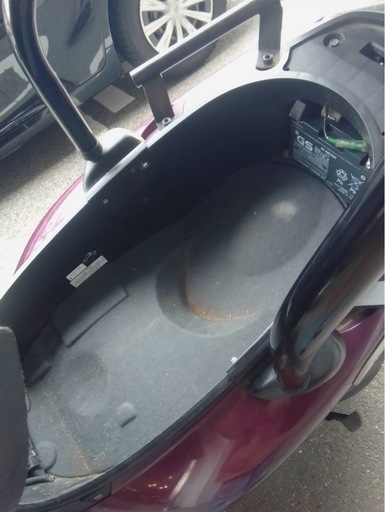 ヤマハマジェスティS155 ゾロルーフ実働リアボックス (hkk13) ドーム前