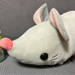 大きいねずみのぬいぐるみ